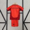 Conjunto-niño-bayern-munich-primera-equipacion-2024-2025-parte-trasera