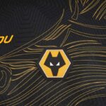 camiseta-Wolverhampton-segunda-equipacion-2024-2025-escudo
