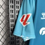 camiseta-real-betis-tercera-equipacion-2024-2025-puño-derecho