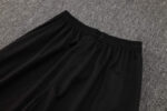 Chandal Real Madrid Blanco y Negro 2024-2025 pantalon parte trasera