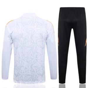 Chandal Real Madrid Blanco y Negro 2024-2025 parte trasera