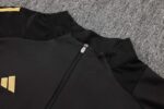 Chandal Real Madrid Negro 2024-2025 cuello
