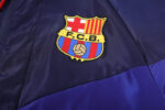 Chaqueta Gabardina FC Barcelona Azul logo