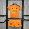 Conjunto Niño Real Madrid Segunda Equipación 2024-2025 parte delantera