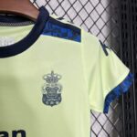 Conjunto Niño UD Las Palmas Tercera Equipación 2024-2025 logo