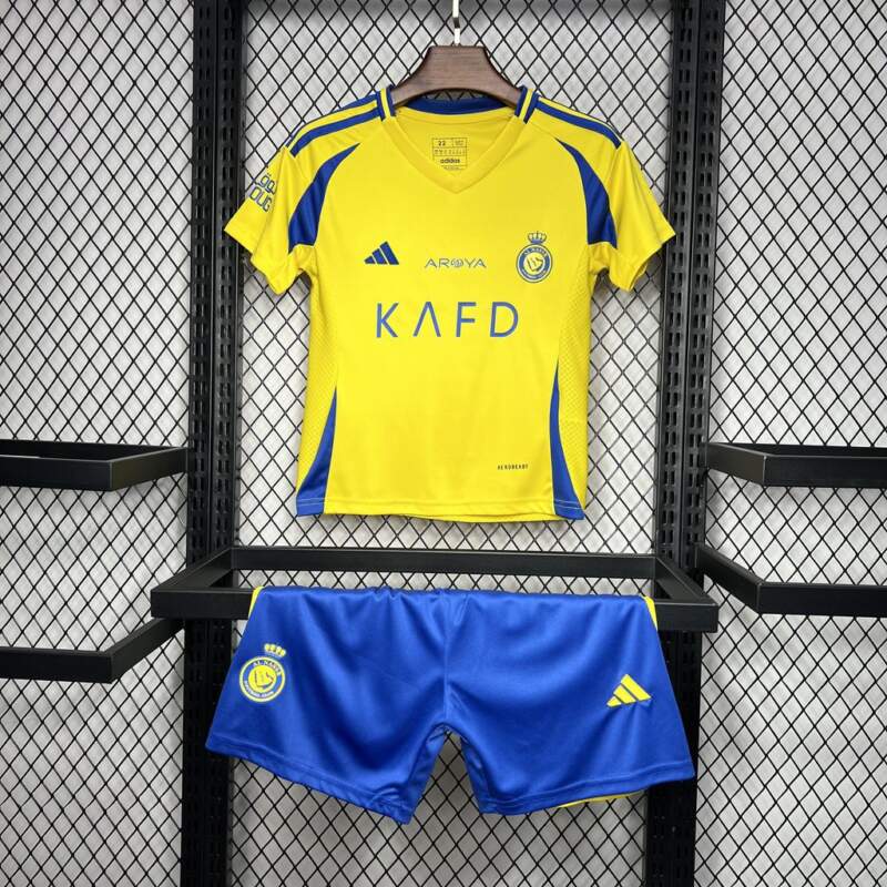 Conjunto-niño-al-nassr-primera-equipacion-2024-20025 Conjunto-niño-al-nassr-primera-equipacion-2024-20025