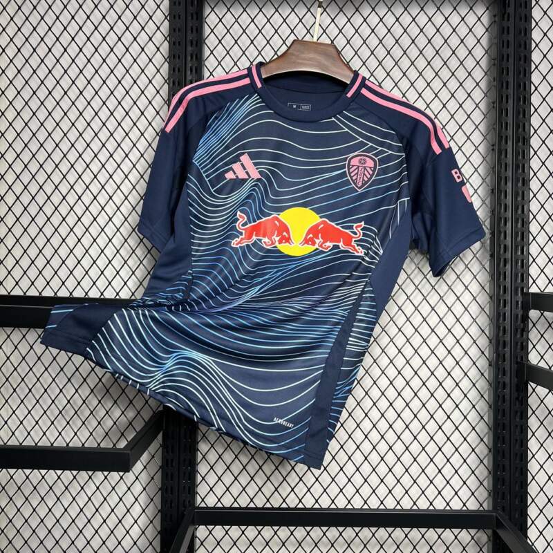 Leeds United fan version tercer equipacion. Leeds United fan version tercer equipacion.