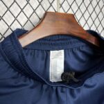 Pantalon-corto-fc-barcelona-primera-equipacion-2024-2025-pretina