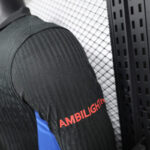 camiseta-fc-barcelona-manga-larga-segunda-equipacion-2024-2025-puño-izquierdo