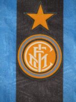 camiseta-inter-milan-primera-equipacion-1992-1993-escudo