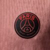 camiseta-psg-tercera-equipacion-2024-2025-escudo