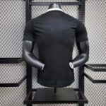 camiseta-real-madrid-version-jugador-portero-negro-2024-2025-parte-trasera