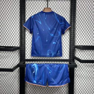 conjunto-niño-chelsea-primera-equipacion-2024-2025-parte-trasera