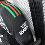 Camiseta Arsenal Segunda Equipación 2024-2025 puño izquierdo