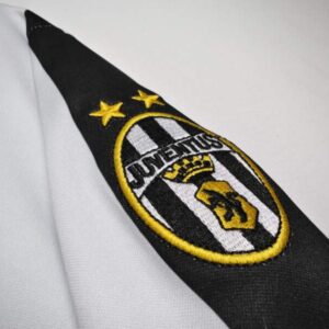 Camiseta Juventus Retro Primera Equipacion 1998-1999 logoo