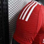 Camiseta Manchester United Primera Equipacion Version Jugador 2024-2025 puño derecho
