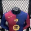 Camiseta Manga Larga FC Barcelona Versión Jugador 2024-2025 pecho