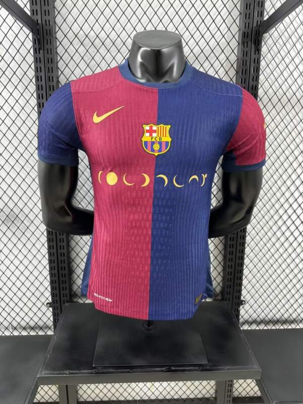 Camiseta-barcelona-version-jugador-primera-equipacion-edicion-colplay-2024-2025 Camiseta-barcelona-version-jugador-primera-equipacion-edicion-colplay-2024-2025