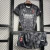 Conjunto Niño AC Milán Negro 2024-2025 parte delantera