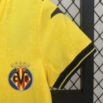 Conjunto Niño Villareal FC Primera Equipacion 2024-2025 puño