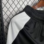 Pantalon Corto Juventus Primera Equipacion 2024-2025 lineas