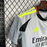 benfica-conjunto-niño-tercera-equipacion-2024-2025-puño-derecho