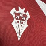 camiseta-albacete-segunda-equipacion-2024-2025-escudo