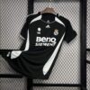 Camiseta Retro Real Madrid Tercera Equipacion 2006-2007 parte delantera