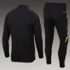 Chandal-real-madrid-negro-2024-2025-parte-trasera