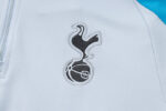 Chandal-tottenham-blanco-2024-2025-escudo