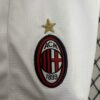 Conjunto Niño AC Milán Primera Equipacion 2024-2025 logo pantalon corto