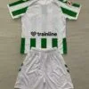 Alternative view of Conjunto Niño Primera Equipacion Real Betis 2024-2025
