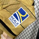 Conjunto Niño Real Sociedad Segunda Equipación 2024-2025 hombro