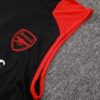 Conjunto de Entrenamiento Arsenal Negro 2024-2025 puño izquierdo