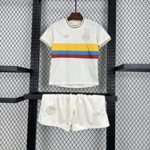 Conjunto-niño-colombia-100-aniversario-2024-2025