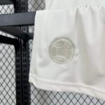 Conjunto-niño-colombia-100-aniversario-2024-2025-escudo-pantalon-corto