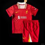 conjunto-niño-liverpool-primera-equipacion-2024-2025