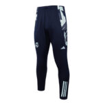 Chandal Real Madrid Verde Claro 2024-2025 pantalon parte delantera