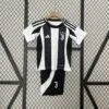 Conjunto Juventus primera equipacion 2024-2025