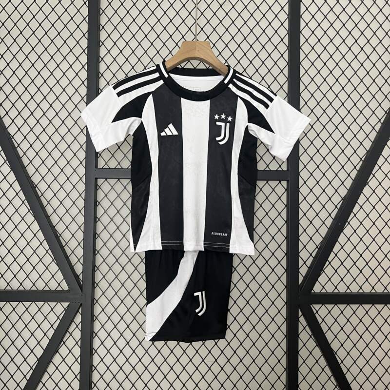 Conjunto Juventus primera equipacion 2024-2025 Conjunto Juventus primera equipacion 2024-2025
