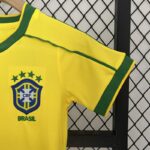 Conjunto retro niño Brasil primera equipacion 1998 manga