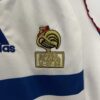Conjunto retro niño Francia segunda equipacion 1998 escudo