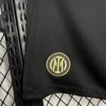 Pantalón Corto Inter de Milan Primera Equipación 2024-2025 logo
