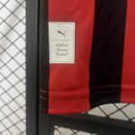 Camiseta AC Milan Edición conmemorativa del 125 aniversario etiqueta