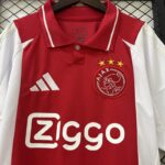 Camiseta Ajax primera equipacion 2024-2025 frontal.