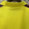 Camiseta Retro Barcelona segunda equipacion 1982-1984 cuello anterior