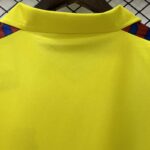 Camiseta Retro Barcelona segunda equipacion 1982-1984 cuello anterior