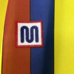 Camiseta Retro Barcelona segunda equipacion 1982-1984 logo