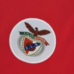 Camiseta Retro Benfica primera equipacion 1973-1974 escudo