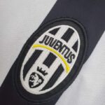 Camiseta Retro Juventus primera equipacion 2014-2015 escudo-1